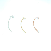 Load image into Gallery viewer, Dot Threader Earrings